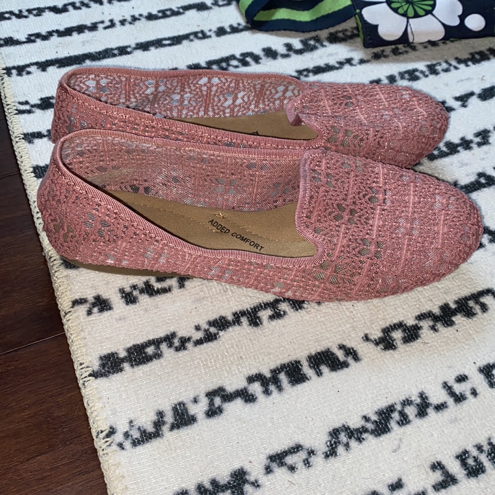 Pink Flats - Picture 2 of 4